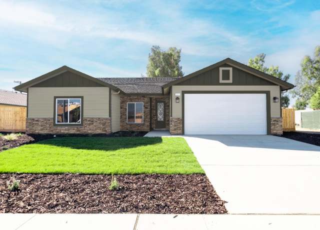 Property at 1014 N Walnut St, Woodlake, CA 93286, 4 beds, 2 baths