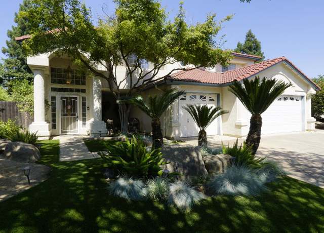 Property at 742 N Marion Ave, Clovis, CA 93611, 4 beds, 2.5 baths
