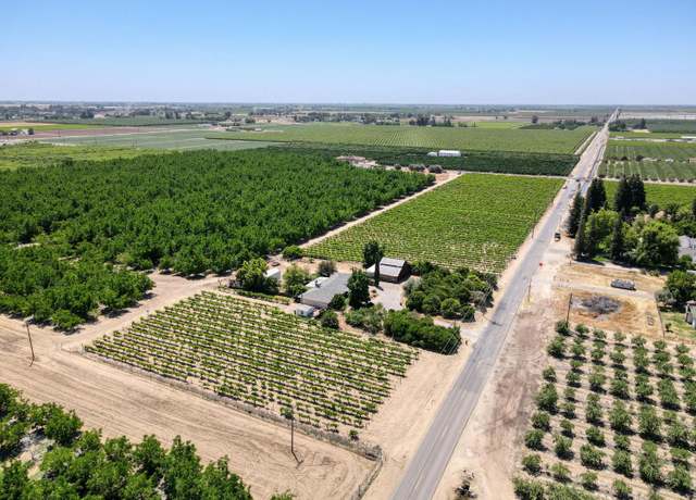 Property at 760 S Cornelia Ave, Fresno, CA 93706, 3 beds, 2.75 baths