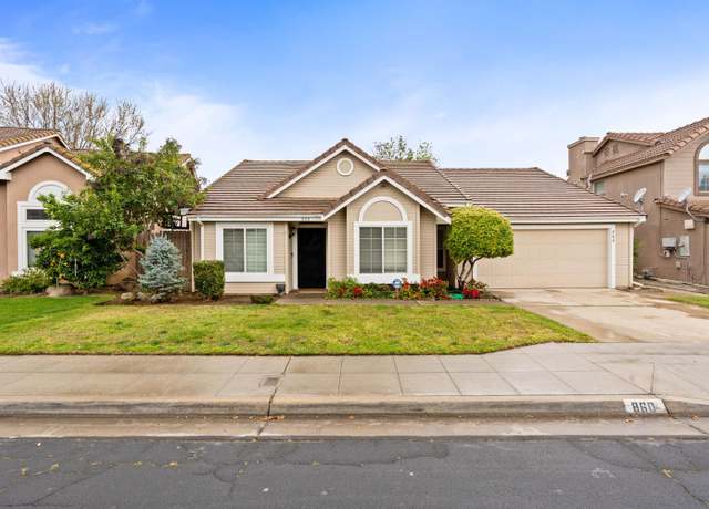 Property at 860 N Bush Ave, Clovis, CA 93611, 3 beds, 2.25 baths