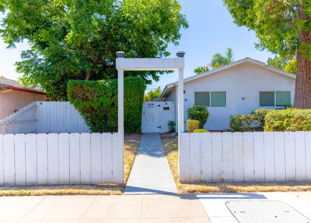 Property at 2922 E Gettysburg Ave, Fresno, CA 93726, 3 beds, 2 baths