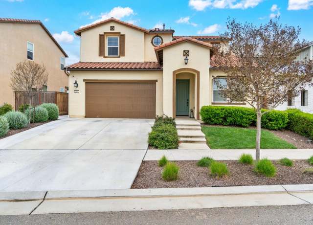 Property at 4491 Vineyard Dr, Madera, CA 93636, 4 beds, 2.5 baths