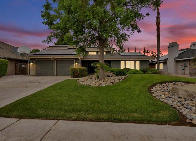 Property at 2833 S Conyer St, Visalia, CA 93277, 4 beds, 3 baths