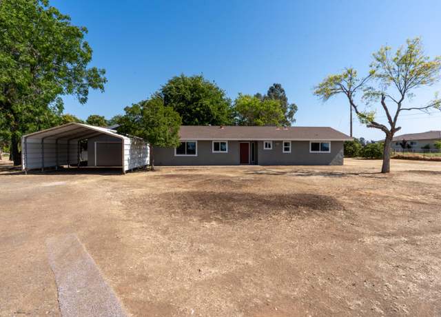 Property at 12616 E Shields Ave, Sanger, CA 93657, 3 beds, 2 baths