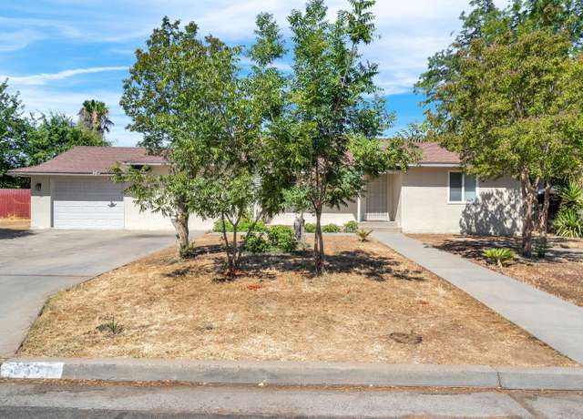 Property at 6171 N Calaveras St, Fresno, CA 93704, 5 beds, 2 baths