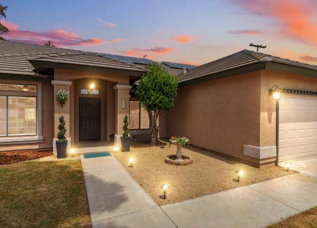 Property at 2261 Magill Ave, Clovis, CA 93611, 4 beds, 2 baths
