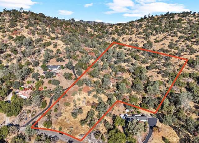 Property at 1 Tioga Dr, Coarsegold, CA 93614