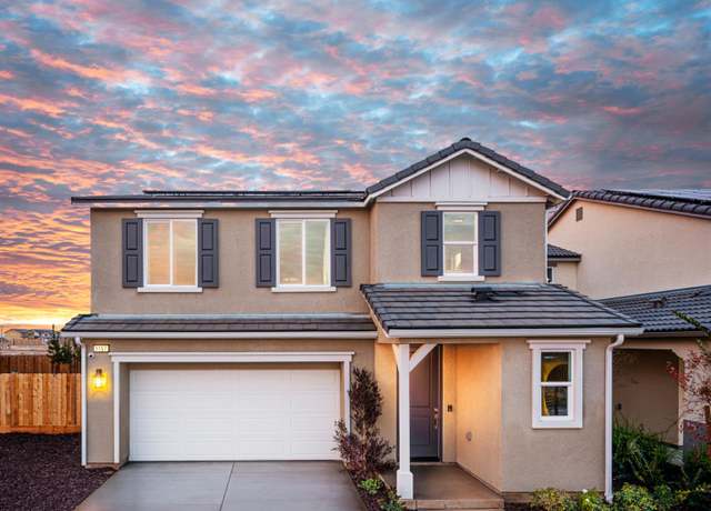 Property at 1157 Maclure Ave W, Madera, CA 93636, 3 beds, 2.5 baths