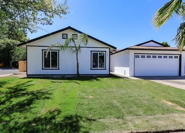 Property at 3092 Anderson Ave, Clovis, CA 93612, 4 beds, 3 baths