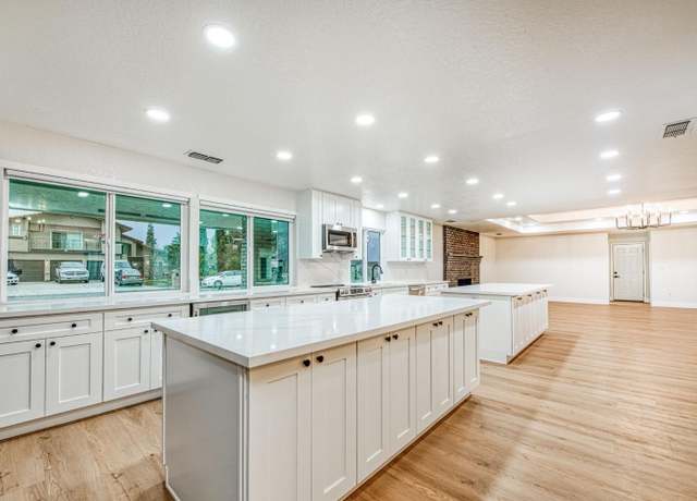 Property at 2712 W Barstow Ave, Fresno, CA 93711, 4 beds, 2.5 baths
