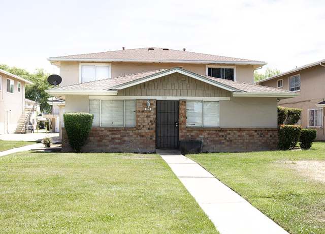 Property at 4979 N Holt Ave #204, Fresno, CA 93705, 2 beds, 1 bath