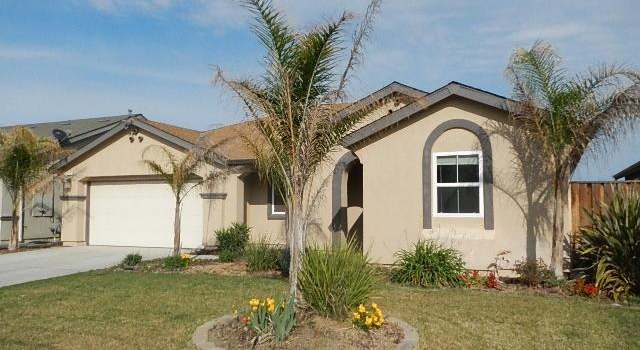 Photo of 2010 N Delbert Ave, Fresno, CA 93722