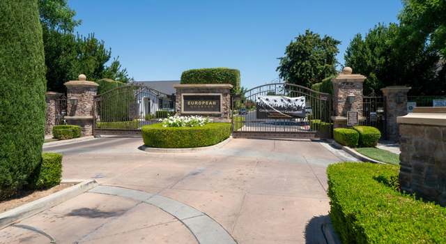 Photo of 1654 N Dublin Ln, Clovis, CA 93619