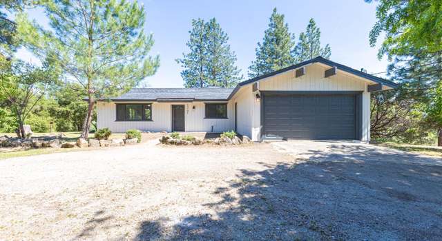 Photo of 45701 Pine River Rd, Ahwahnee, CA 93601