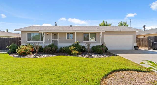 Photo of 413 W Burlwood Ln, Lemoore, CA 93245