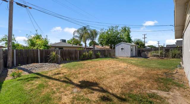 Photo of 413 W Burlwood Ln, Lemoore, CA 93245