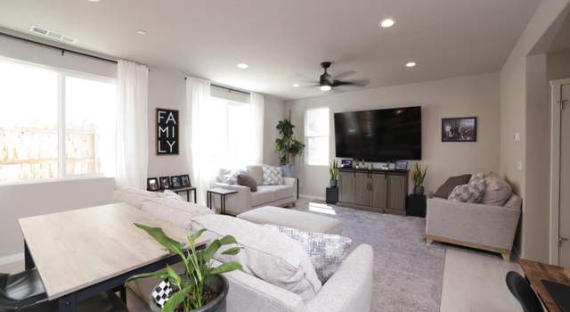 Photo of 819 Descanso Ave, Clovis, CA 93619