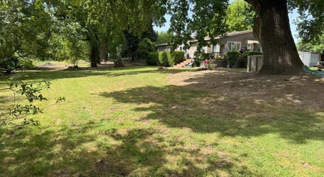 Photo of 192 S Rainbow Ave, Sanger, CA 93657