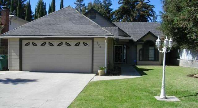 Photo of 824 Claremont Dr, Madera, CA 93637