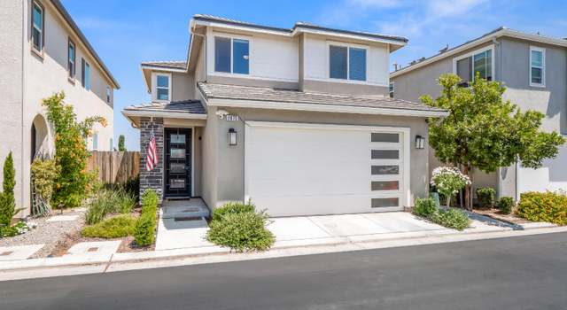 Photo of 2675 Commonwood Ln, Clovis, CA 93619