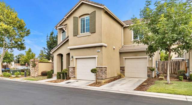 Photo of 3021 Mount Rainier Ln, Clovis, CA 93619