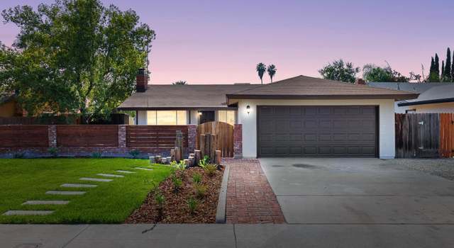 Photo of 576 W Holland Ave, Clovis, CA 93612