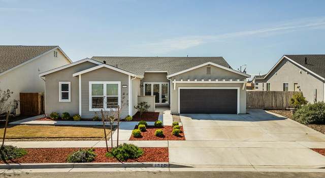 Photo of 1926 N Sherman St, Hanford, CA 93230