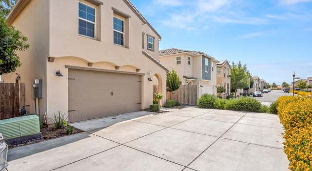 Property at 3744 Savant Ln, Clovis, CA 93619, 3 beds, 2.75 baths