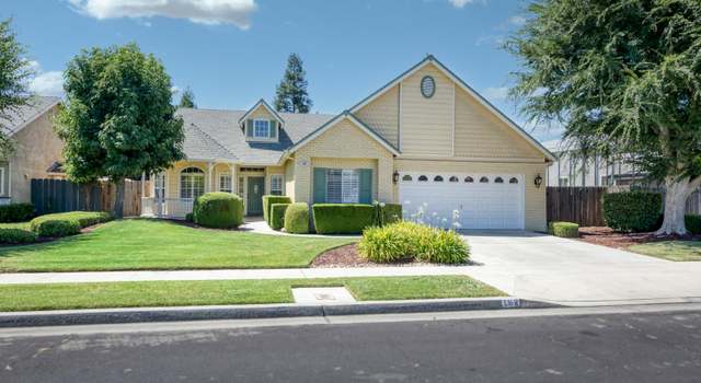 Photo of 162 Athens Ave, Clovis, CA 93611