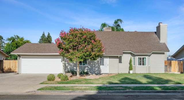 Photo of 133 Armstrong Ave, Clovis, CA 93611