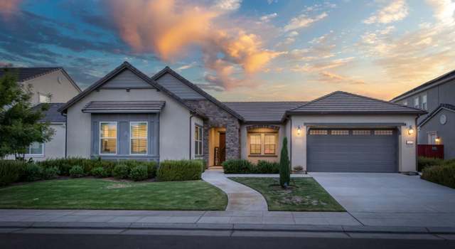 Photo of 682 Parsons Way S, Madera, CA 93636