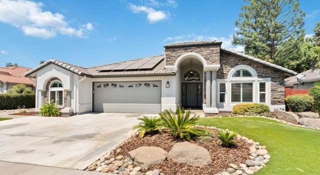 Photo of 871 Minarets Ave, Clovis, CA 93611