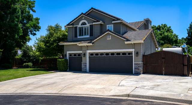 Photo of 1075 N Jasmine Ave, Clovis, CA 93611