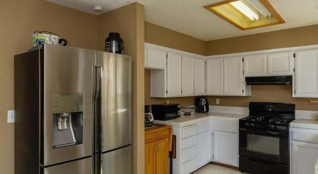 Photo of 1247 Galileo Ave, Hanford, CA 93230