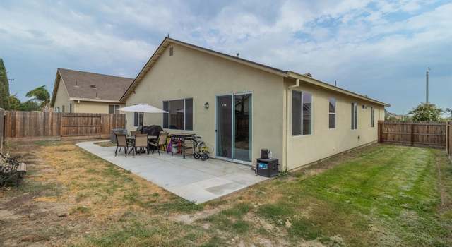 Photo of 1966 W Concord Way, Hanford, CA 93230