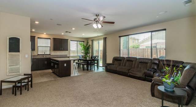 Photo of 1966 W Concord Way, Hanford, CA 93230