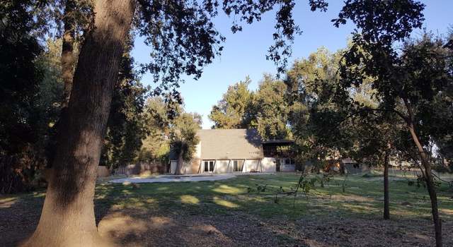 Photo of 35 Wilderness Dr, Sanger, CA 93657