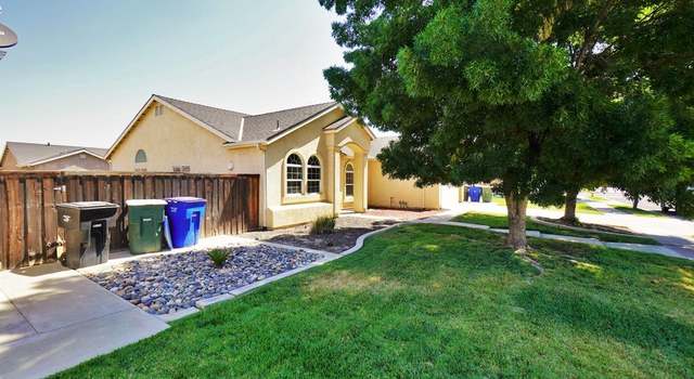 Photo of 1588 Redbud St, Lemoore, CA 93245