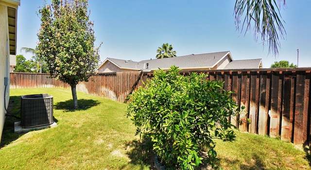 Photo of 1588 Redbud St, Lemoore, CA 93245