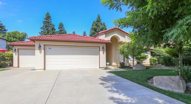 Photo of 748 N Marion Ave, Clovis, CA 93611