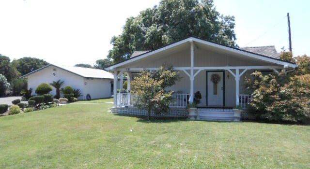 Photo of 1593 N Valentine Ave, Fresno, CA 93722