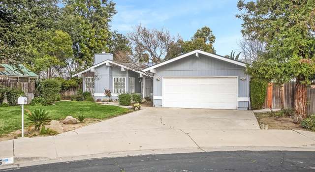 Photo of 565 W Ashcroft Ave, Clovis, CA 93612