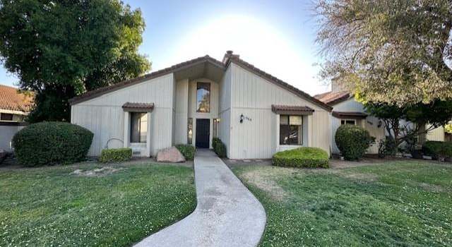 Photo of 1964 Cougar Ln, Clovis, CA 93611