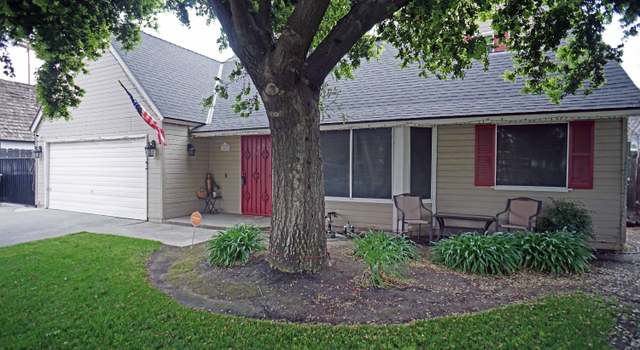 Photo of 1281 Ash Ave, Clovis, CA 93611