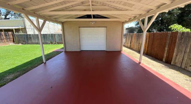 Photo of 4740 E White Ave, Fresno, CA 93702