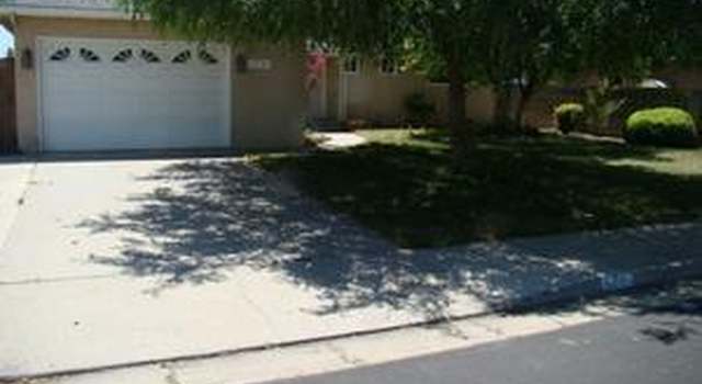 Photo of 578 W Twain Ave, Clovis, CA 93612