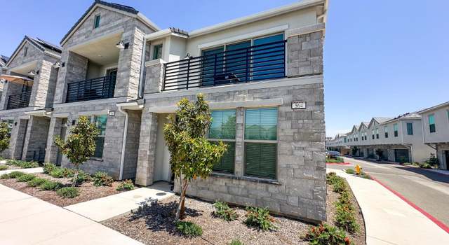 Photo of 564 N Chapel Hill Ln, Fresno, CA 93611