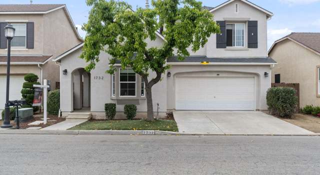 Photo of 1732 N Avignon Ln, Clovis, CA 93619