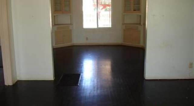 Photo of 4665 E Washington Ave, Fresno, CA 93702