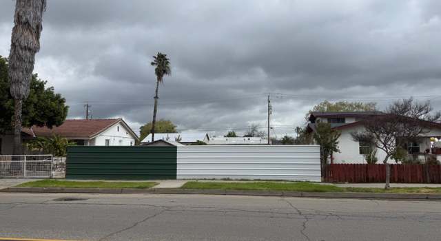Photo of 417 S C St, Madera, CA 93638